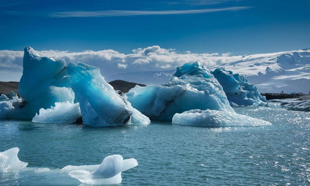 Κλιματική αλλαγή: Το λιώσιμο των πάγων αλλάζει την περιστροφή της Γης